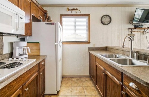 Holly Beach House | Charming Studio house with WiFi & AC in brilliant Holly Beach, La