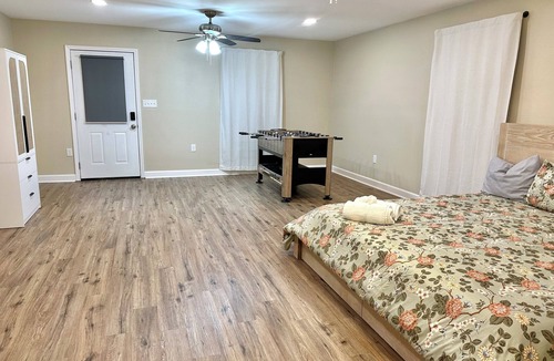 Hammond House | Charming & stylish Hammond residence located only 13 minutes away from SLU!