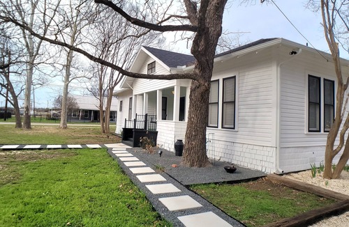 Liberty Hill House | Charming Three Bedroom Home In Liberty Hill