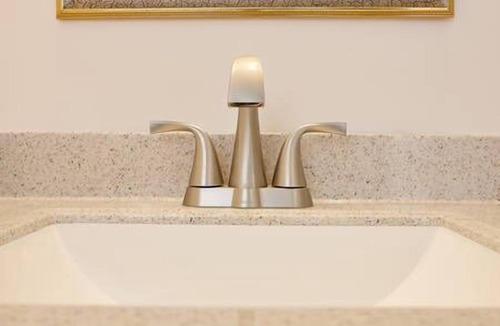 Glen Williams Hotel | Cheltenham Suites