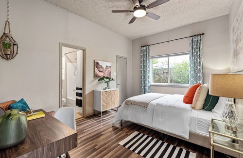 Barker House | Chic Sanctuary | Long Term Stays Special | Dup