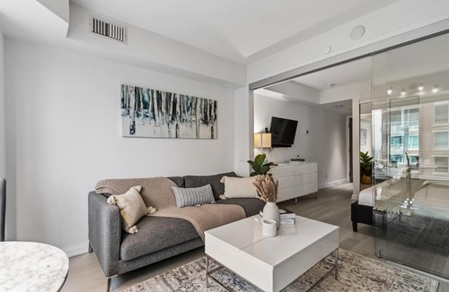 Bloor-Yorkville Apartment | Chic Yorkville 1BR Suite