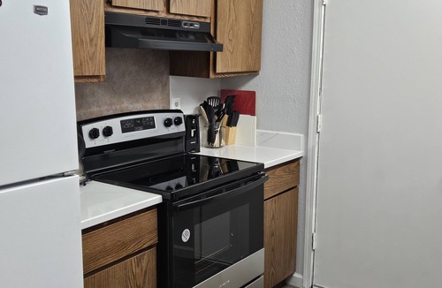 Chisholm Creek Condo | Chisholm Midterm Townhouse. Adults Only