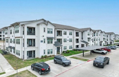 Cleburne Apartment | Chisholm Trace 327 | Relaxing 2BD 2BA