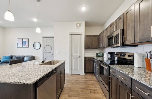 Cleburne Apartment | Chisholm Trace 933 I Spacious 1Bed 1 Bath