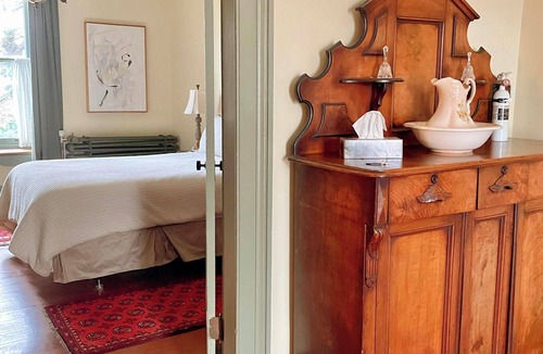 Gananoque House | Chrysler House