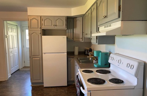 Terra Nova Apartment | City View Charm: St. John's 1BR, 8 Min To Downtown