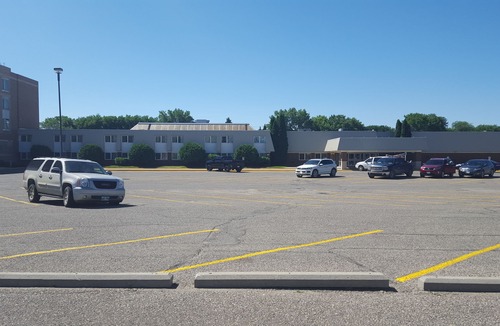 Brandon Hotel | Clarion Hotel & Suites