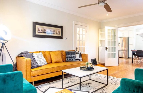 Kitchener House | Class Meets Character - Fast Internet & Comfy Beds