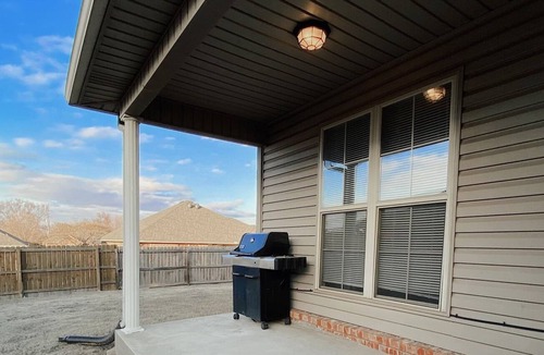 Fort Smith House | Clean, cozy, & centrally located with 2-car garage!
