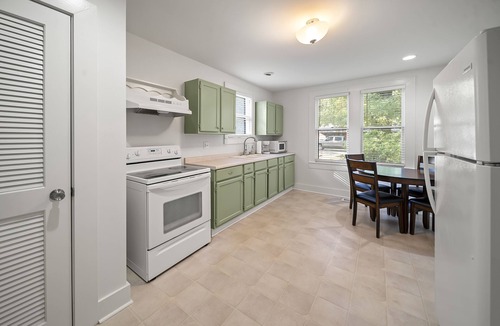 Pineville Apartment | Clean, Exceptional, Comfortable, and Peaceful 1 bedroom apt Entire Unit 107