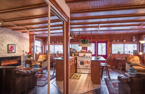 Eureka Springs Historic District Bed & Breakfast | Cliff Cottage Inn - Downtown Bed & Breakfast
