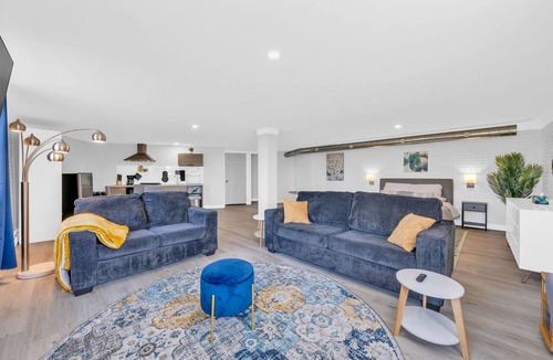 Ruthven Apartment | Cliffside Suite #3 - Seacliff Beach Suites