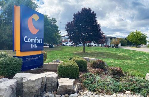Cambridge Hotel | Comfort Inn Cambridge - Highway 401