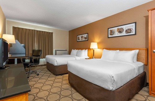 Simcoe Hotel | Comfort Inn Simcoe