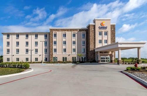 Waller Hotel | Comfort Inn & Suites Waller