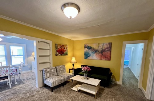Benson House | Comfortable house with three bedrooms and two bathrooms