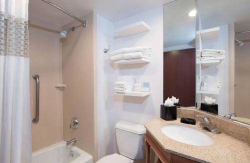 Thurston Hotel | Comfortable Stay w/Onsite Parking & Free Hot Breakfast, Perfect for UM Visits
