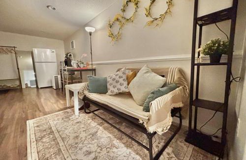 Agincourt North Apartment | Comfy Private Basement- Scarborough