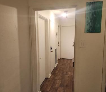 Dallas House | Comfy Spacious Private Room 1 with Attached Bath