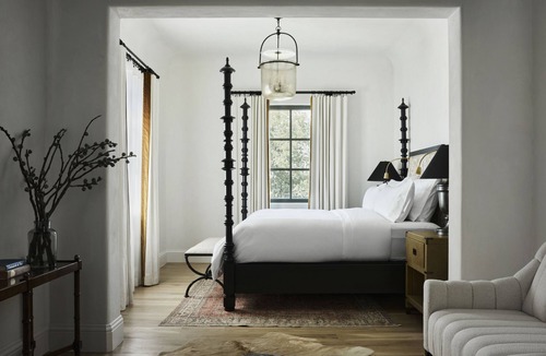 Hancock Hotel | Commodore Perry Estate, Auberge Collection