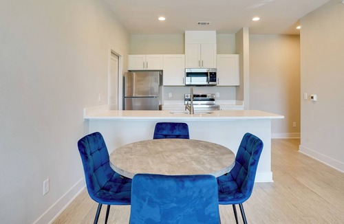 Crowley Apartment | Commute to Fort Worth: Newly Built Apt w/Pool