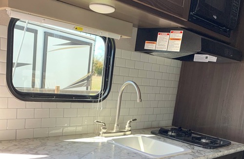 Earlsboro House | Compact Bunkhouse RV on the farm