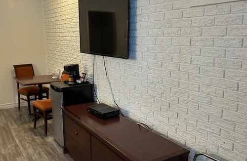 Mont-Laurier Hotel | Complexe Dix80