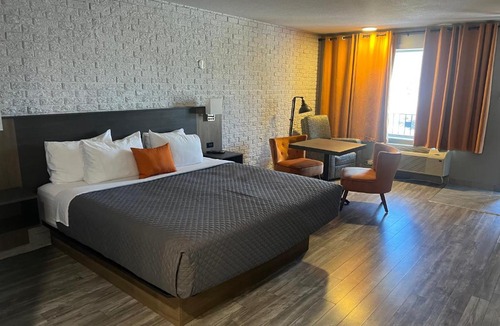Mont-Laurier Hotel | Complexe Dix80