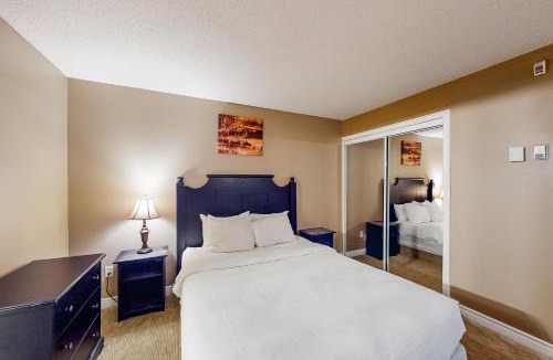 Craigleith Hotel | Condo 503 at North Creek Resort