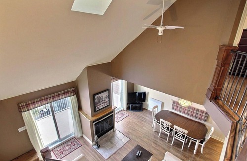 Bromont Apartment | Condo for rent in Bromont on the slopes!