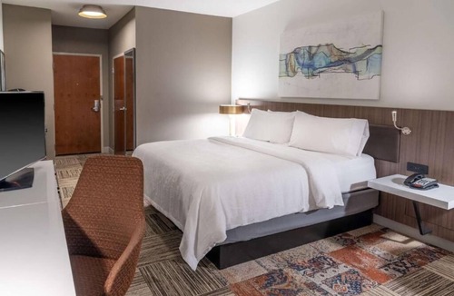 North Little Rock Hotel | Contemporary Comfort Close to River Trails, Parks & Local Charm