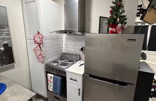 McKinney Apartment | Contemporary Full Studio w/kitchen in McKinney!