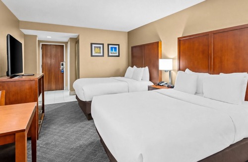 Highlands - Perkins Hotel | Convenient Stay Near LSU, Zoo & Downtown Baton Rouge with Free Breakfast
