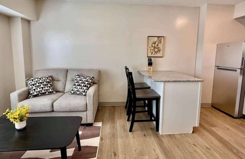 North Central Omaha Apartment | Convenient Stay with Gym and Pickleball Fun
