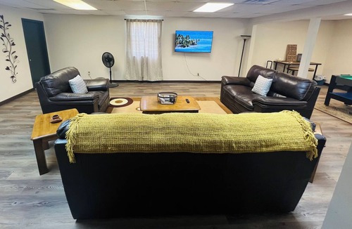 Cleveland County House | Copperboot Lodge - large space - Groups & Families - Cleveland County