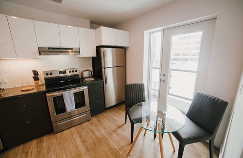 Winnipeg Apartment | Corporate Stays | Stradbrook 1 Bedroom