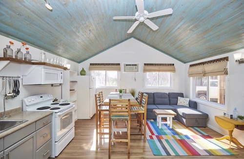 Point Abino House | Cottage #3 · Lake Haven Beach Resort