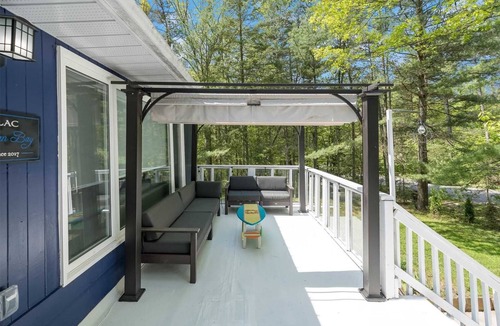 Lafontaine Cottage | Cottage with Private Beach Access and Newly-Built Indoor Sauna #STRTT-2026-114
