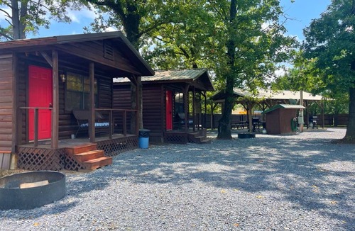 Hochatown Cabin | Cougar Run 6 in Broken Bow, OK