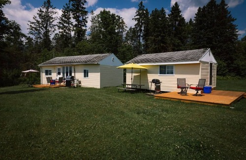 Magnetawan Cabin | Couples Beach Cabin On Lake Cecebe- Maijac Resort