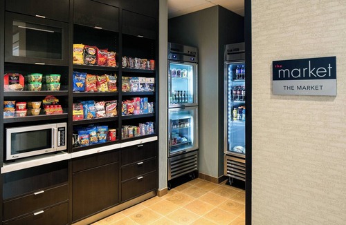 Bellevue Hotel | Courtyard by Marriott Omaha Bellevue Beardmore Event Center