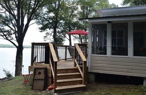 Algonquin Highlands Cottage | Cozy-Lovely cottage - steps to Halls Lake - newly renovated