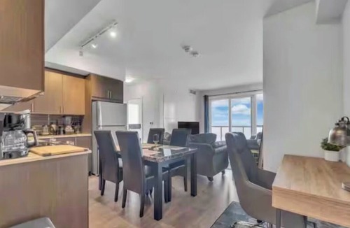 Durham Region Condo | Cozy 2-Bedroom 2 Bath Condo Oshawa