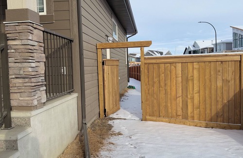 Cranston Apartment | Cozy 2-bedroom Basement in South-East Calgary with WiFi