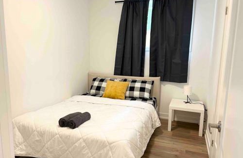 Niagara Falls Apartment | Cozy 2Bed Home 6 minutes to the FALLS!