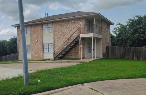 University Park Apartment | Cozy 2BR Comfort Near Texas A&M EV-Friendly