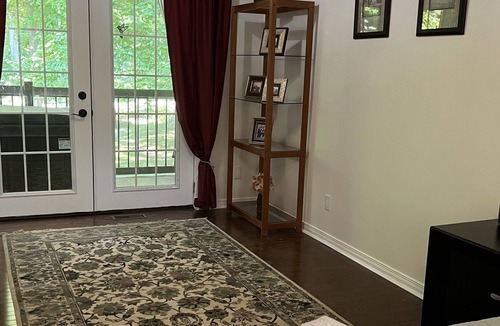 Lafontaine Cottage | Cozy 3 bedroom Cottage for rent in Tiny