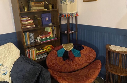Kearney Apartment | Cozy and Eclectic 2-bedroom basement apartment in charming Kearney