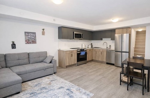Lawrence Heights Apartment | Cozy basement apartment at a perfect location for business or leisure